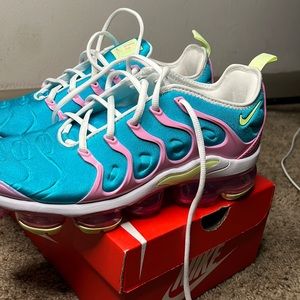 Womens Nike air max plus